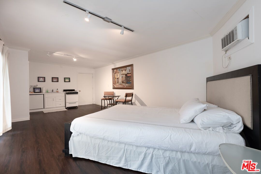 1148 Coldwater Canyon Drive - 1 property image