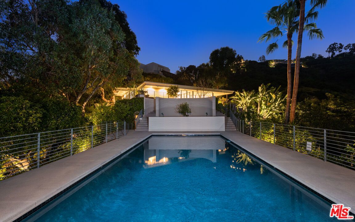 10556 Fontenelle Way - 1 property image