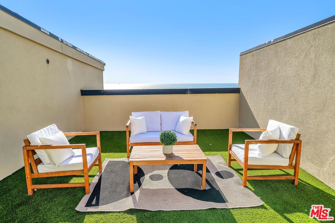 4 Lighthouse Street - 13 property image