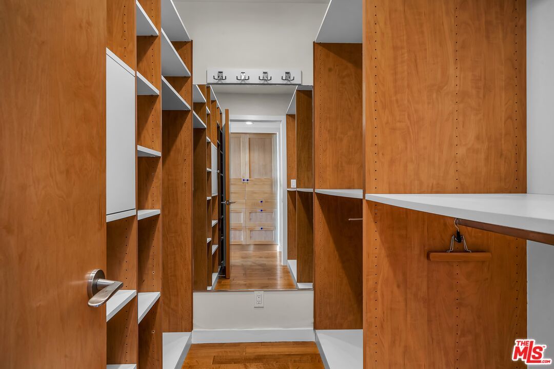 4 Lighthouse Street - 13 property image