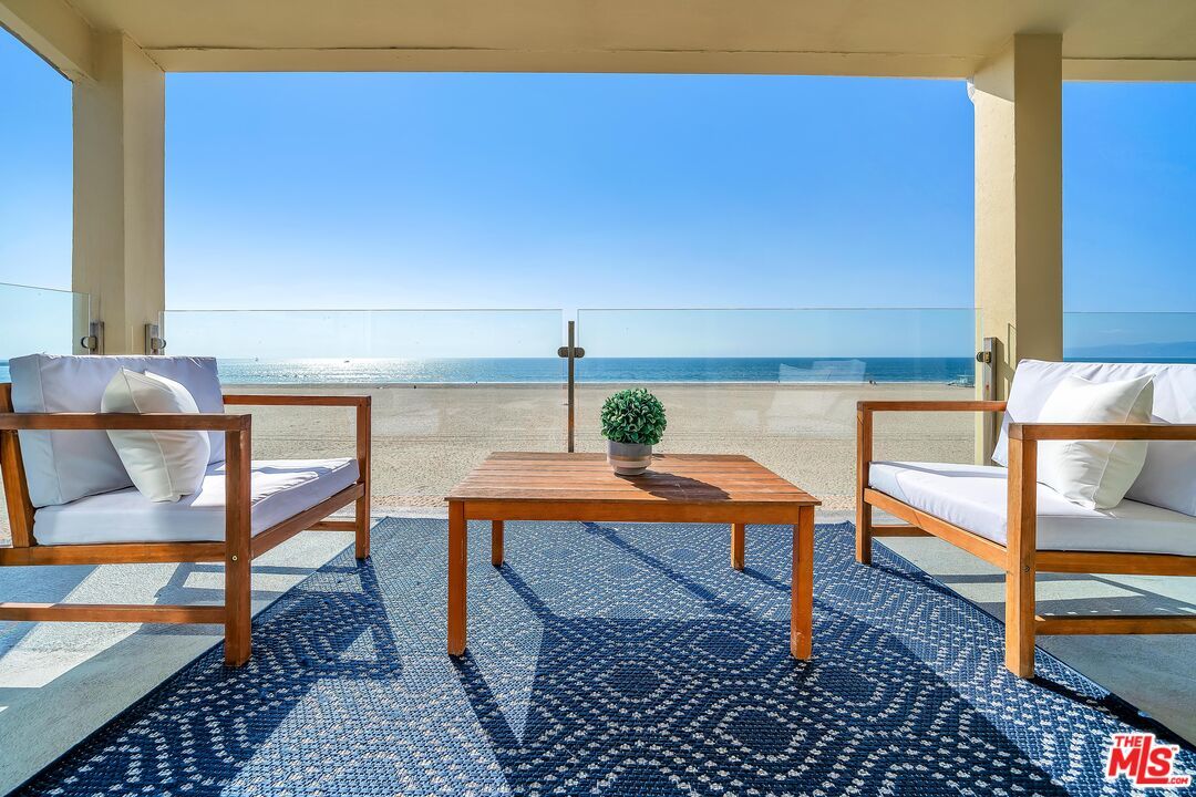 4 Lighthouse Street - 13 property image