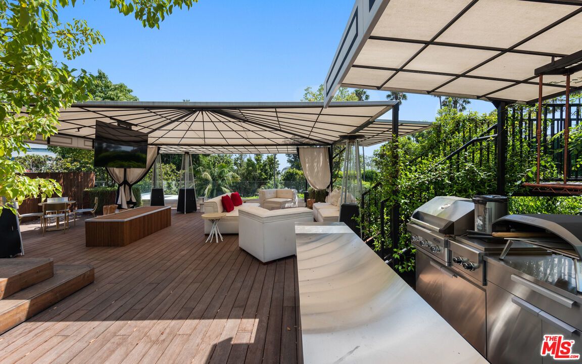 1111 Sierra Alta Way - 1 property image