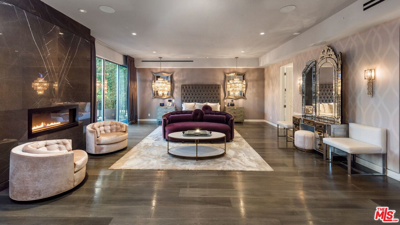 1111 Sierra Alta Way - 1 property image