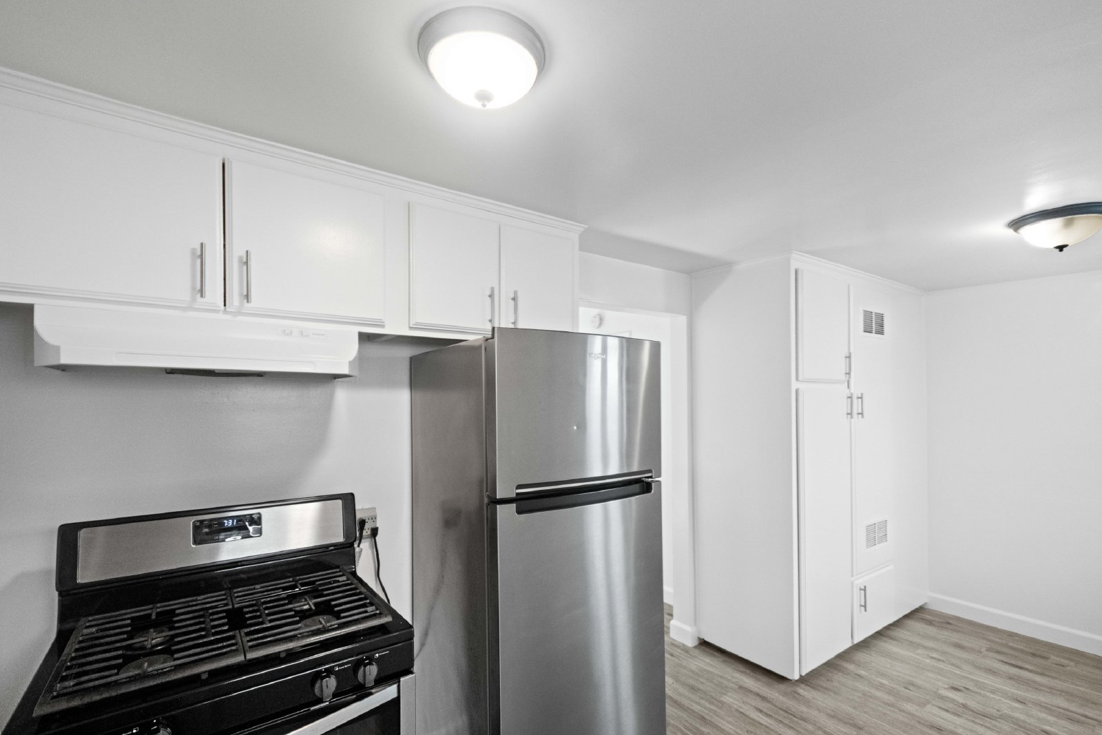 620 East Imperial Avenue - 4 property image