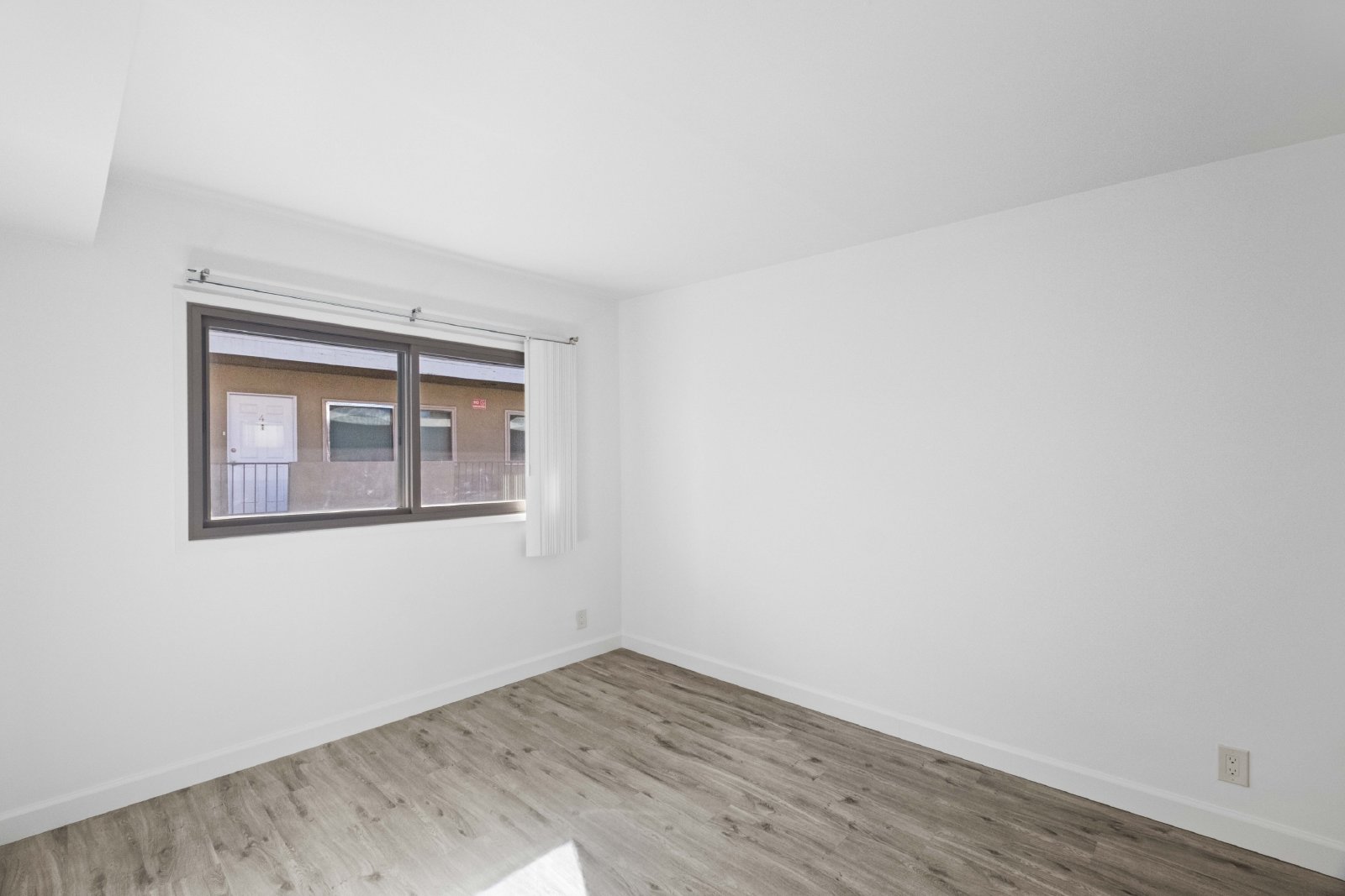 620 East Imperial Avenue - 4 property image