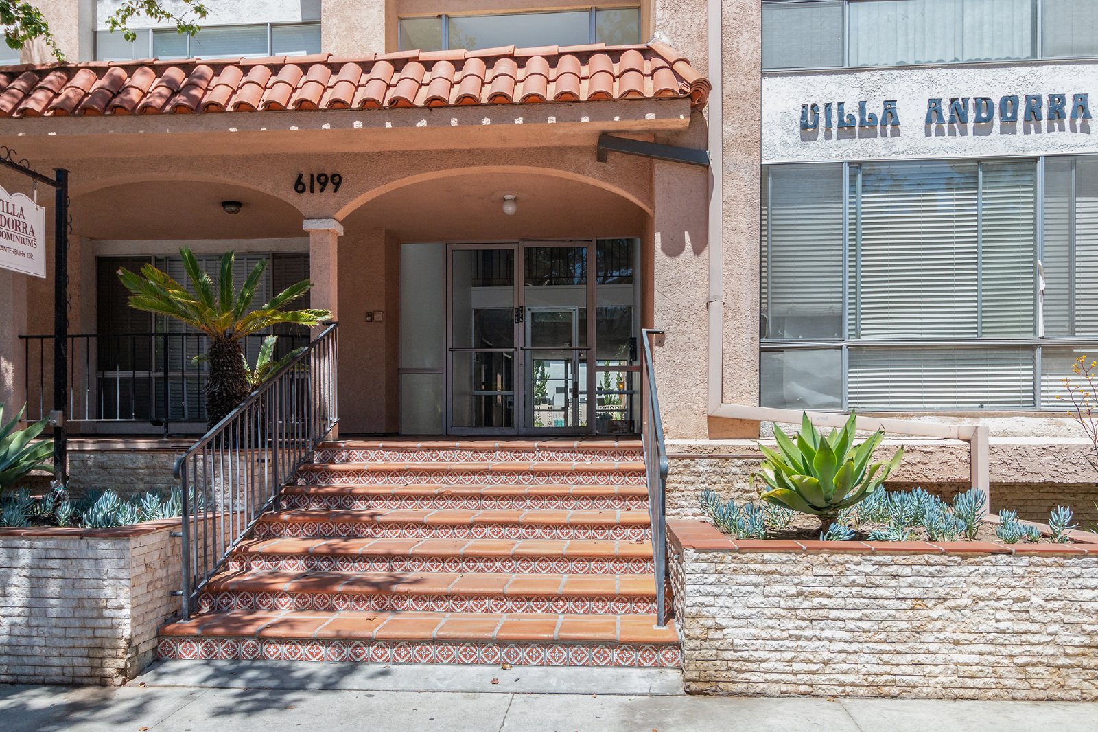 6199 Canterbury Dr #206 - #206 property image