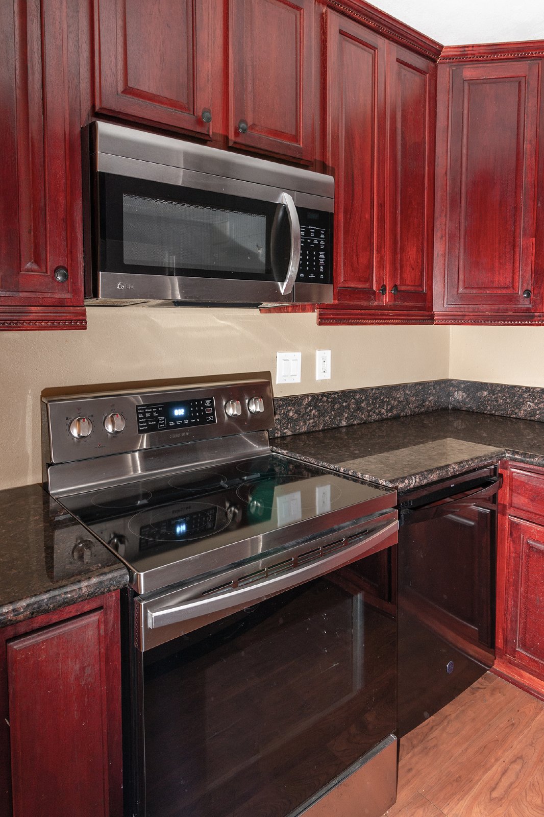 6199 Canterbury Dr #206 - #206 property image