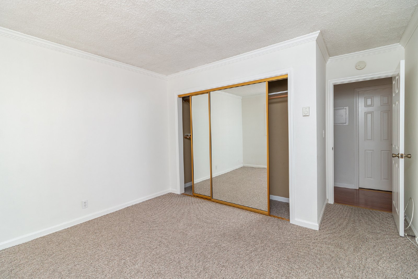 6199 Canterbury Dr #206 - #206 property image