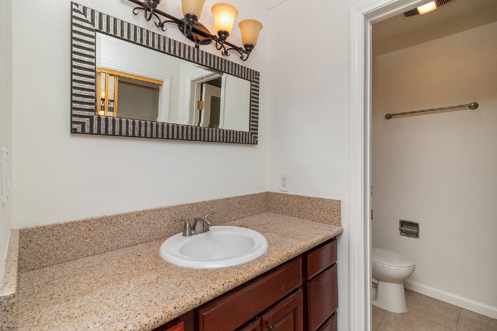 6199 Canterbury Dr #206 - #206 property image