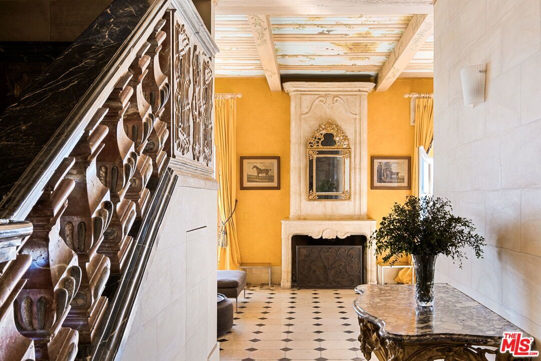 7398 Pyramid Place - 1 property image