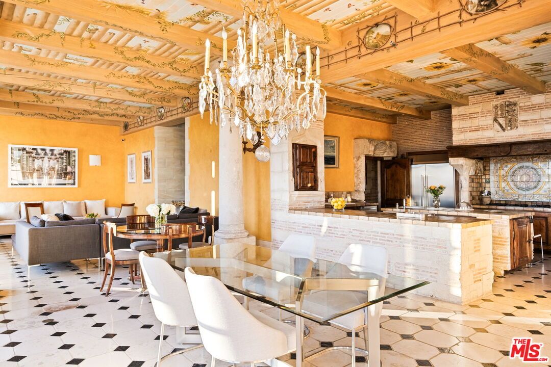 7398 Pyramid Place - 1 property image