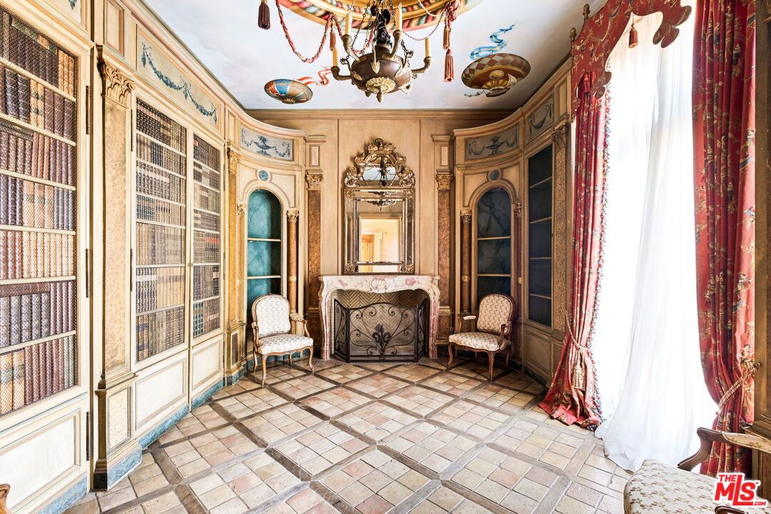 7398 Pyramid Place - 1 property image