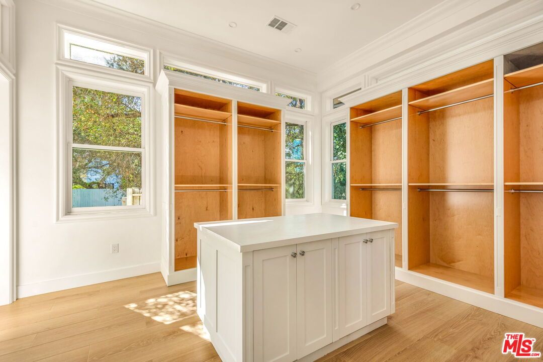 9669 Oak Pass Road - 1 property image