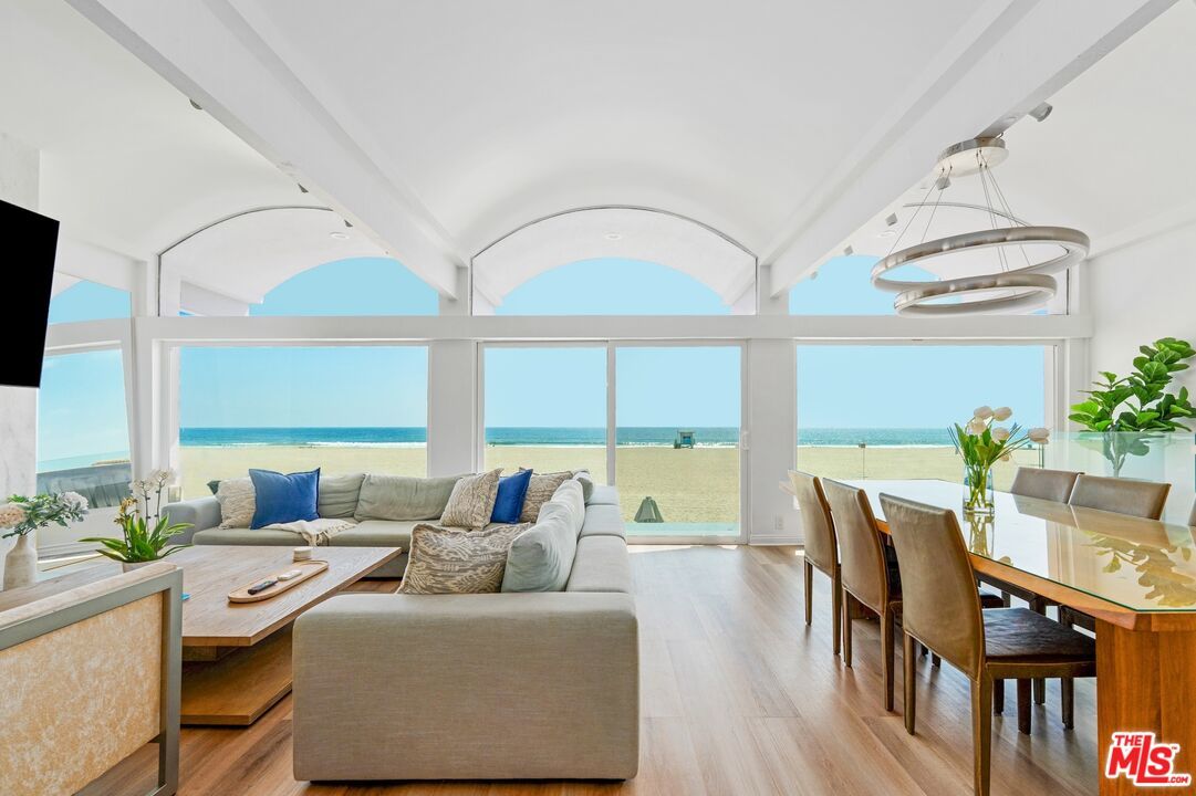 3806 Ocean Front Walk - 1 property image