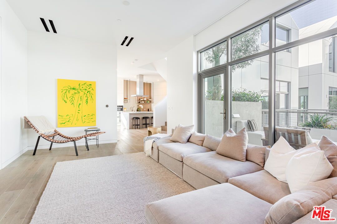 8600 Wilshire Boulevard - 1 property image