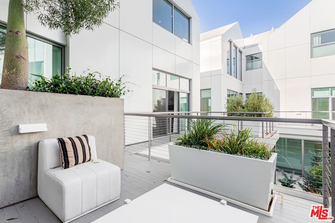 8600 Wilshire Boulevard - 1 property image