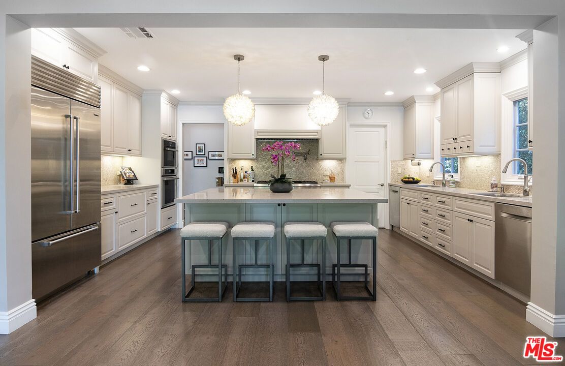 9145 Sawyer Street - 1 property image