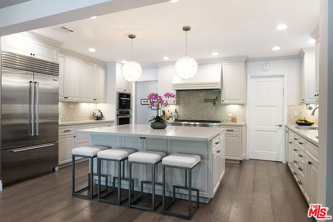 9145 Sawyer Street - 1 property image