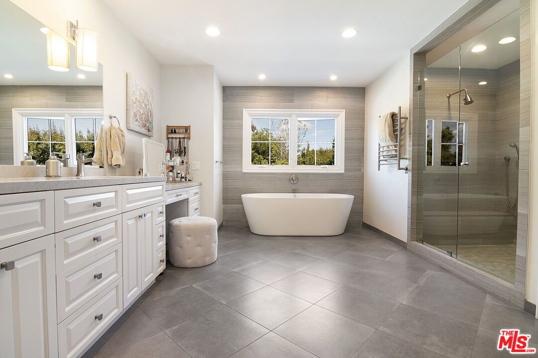 9145 Sawyer Street - 1 property image