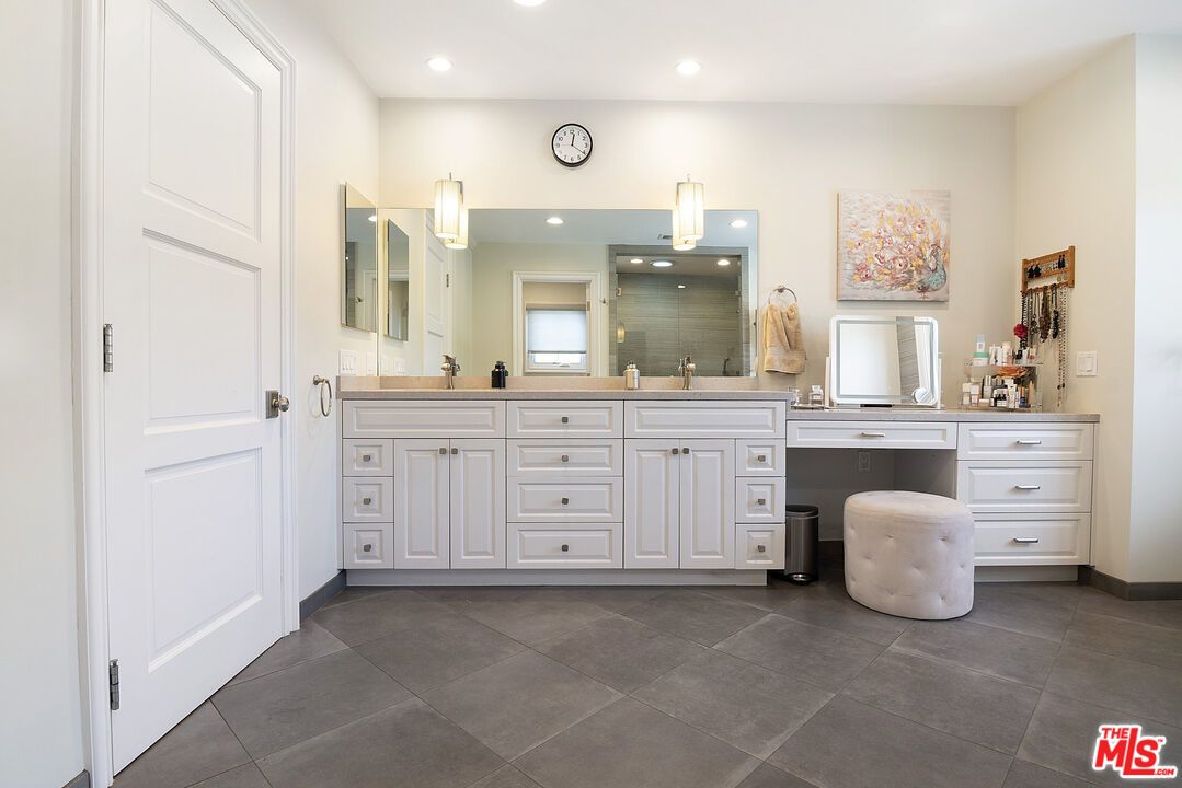 9145 Sawyer Street - 1 property image