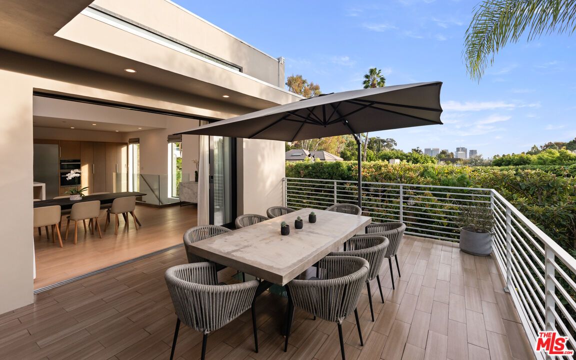 1085 Carolyn Way - 1 property image