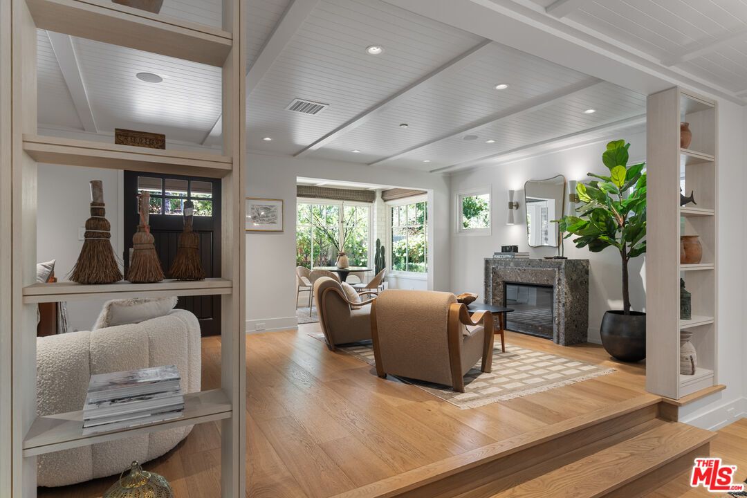 929 Marco Place - 1 property image