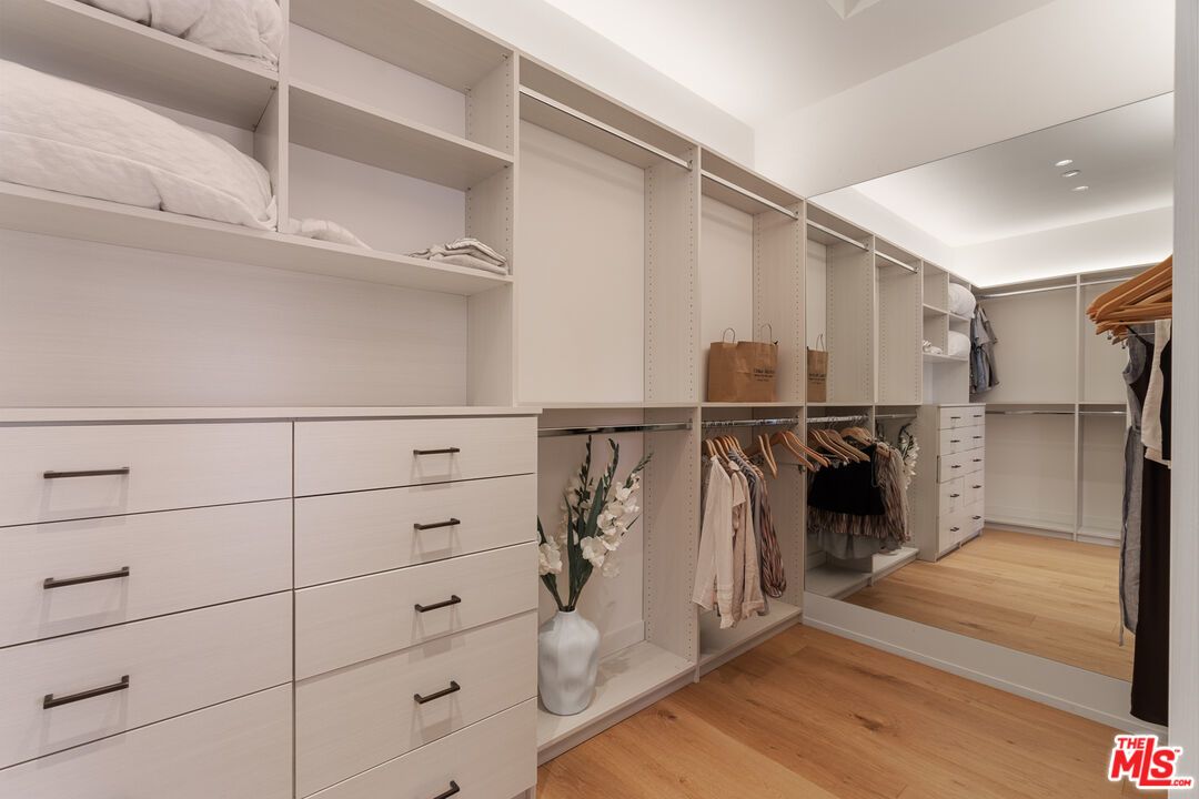 929 Marco Place - 1 property image