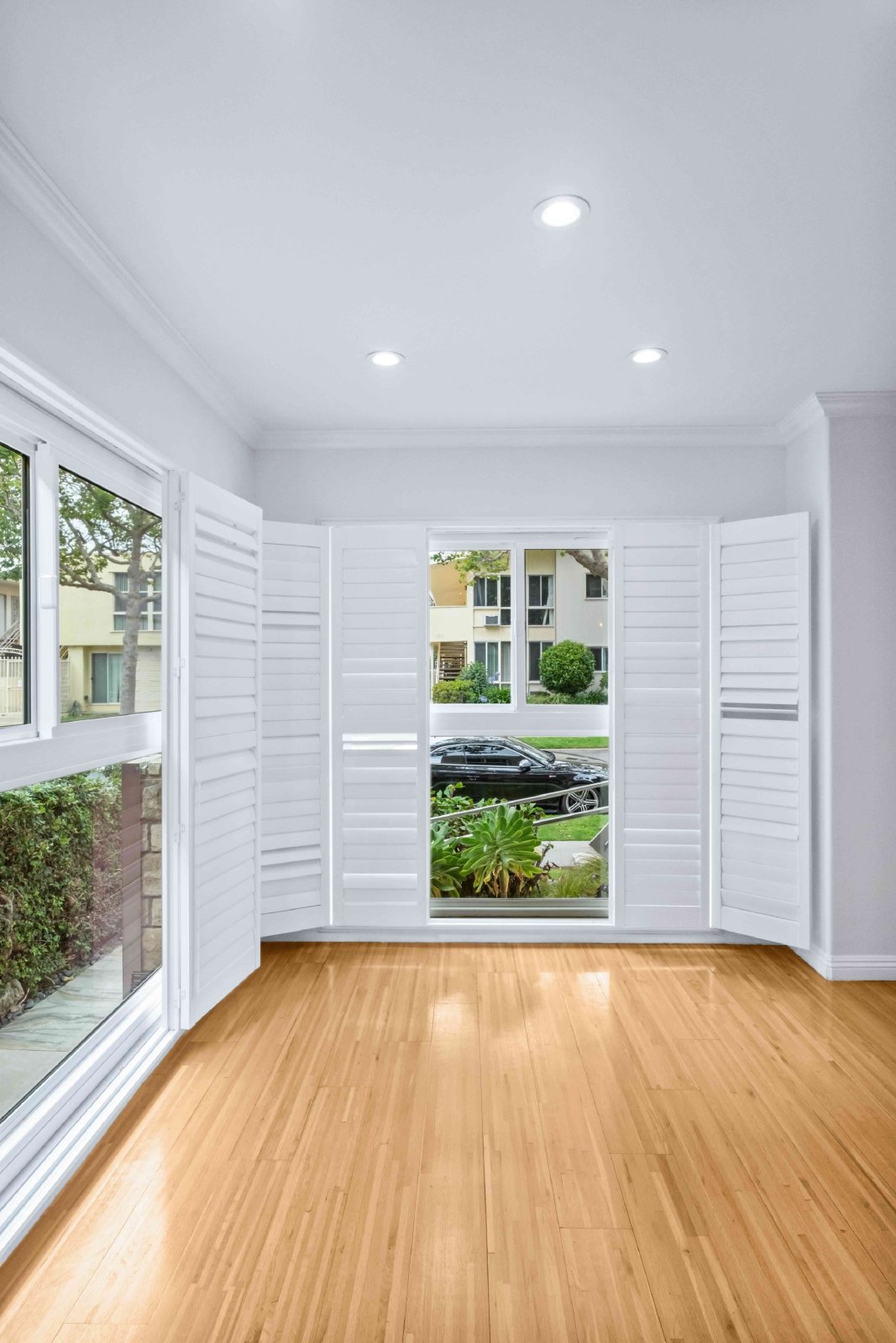332 Rexford Drive - 1 property image