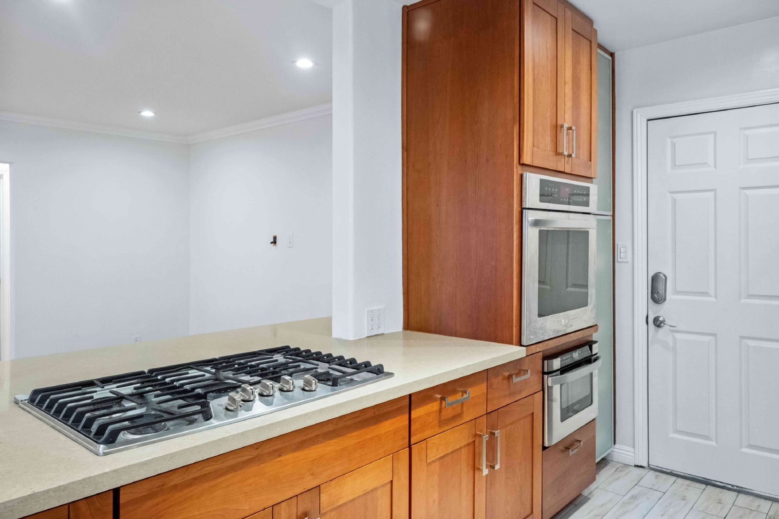 332 Rexford Drive - 1 property image