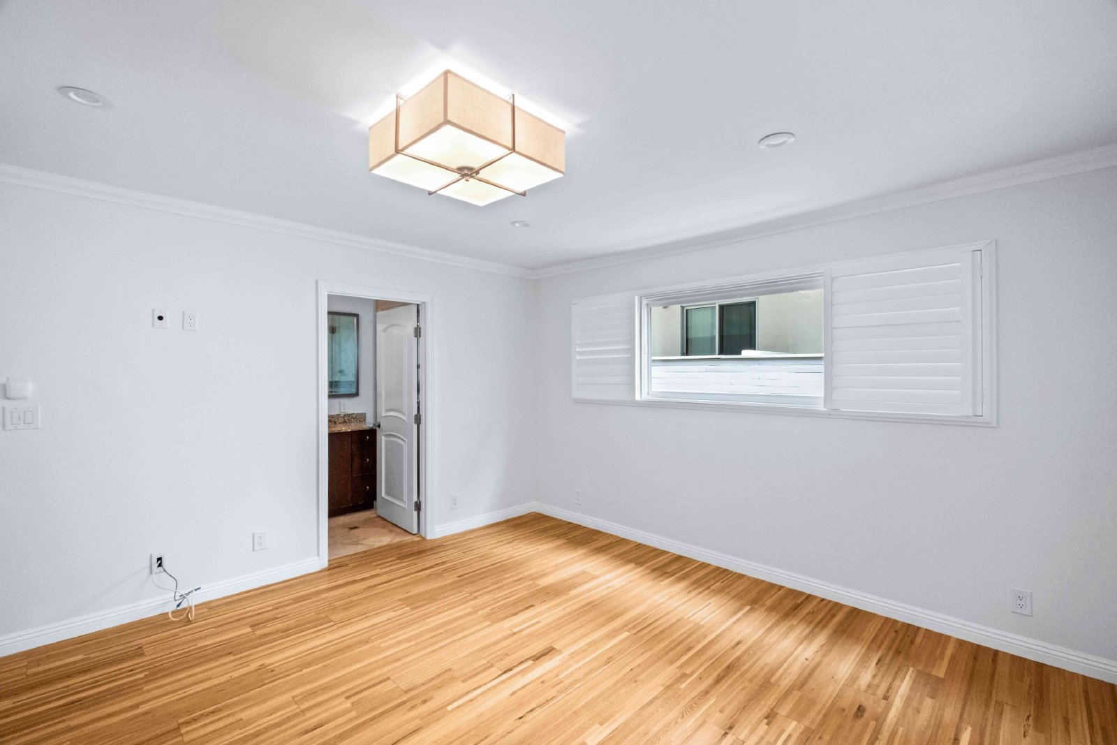 332 Rexford Drive - 1 property image