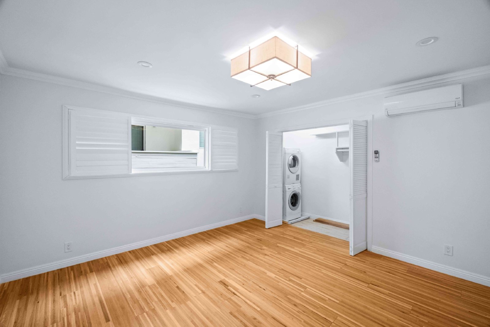332 Rexford Drive - 1 property image