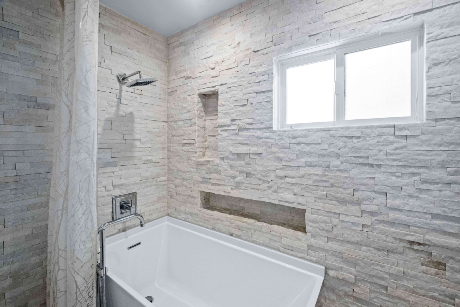 332 Rexford Drive - 1 property image