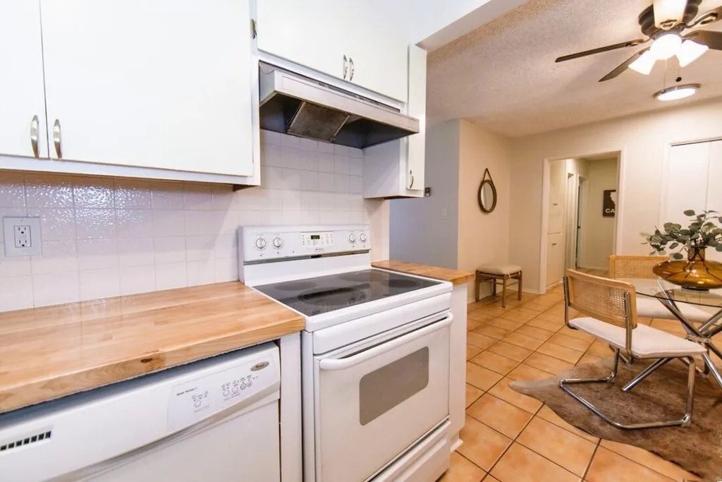 6199 Canterbury Dr #205 - 1 property image