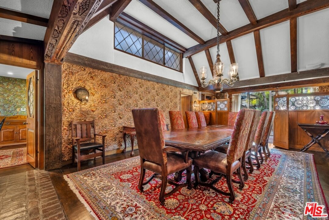 829 Whittier Drive - 1 property image