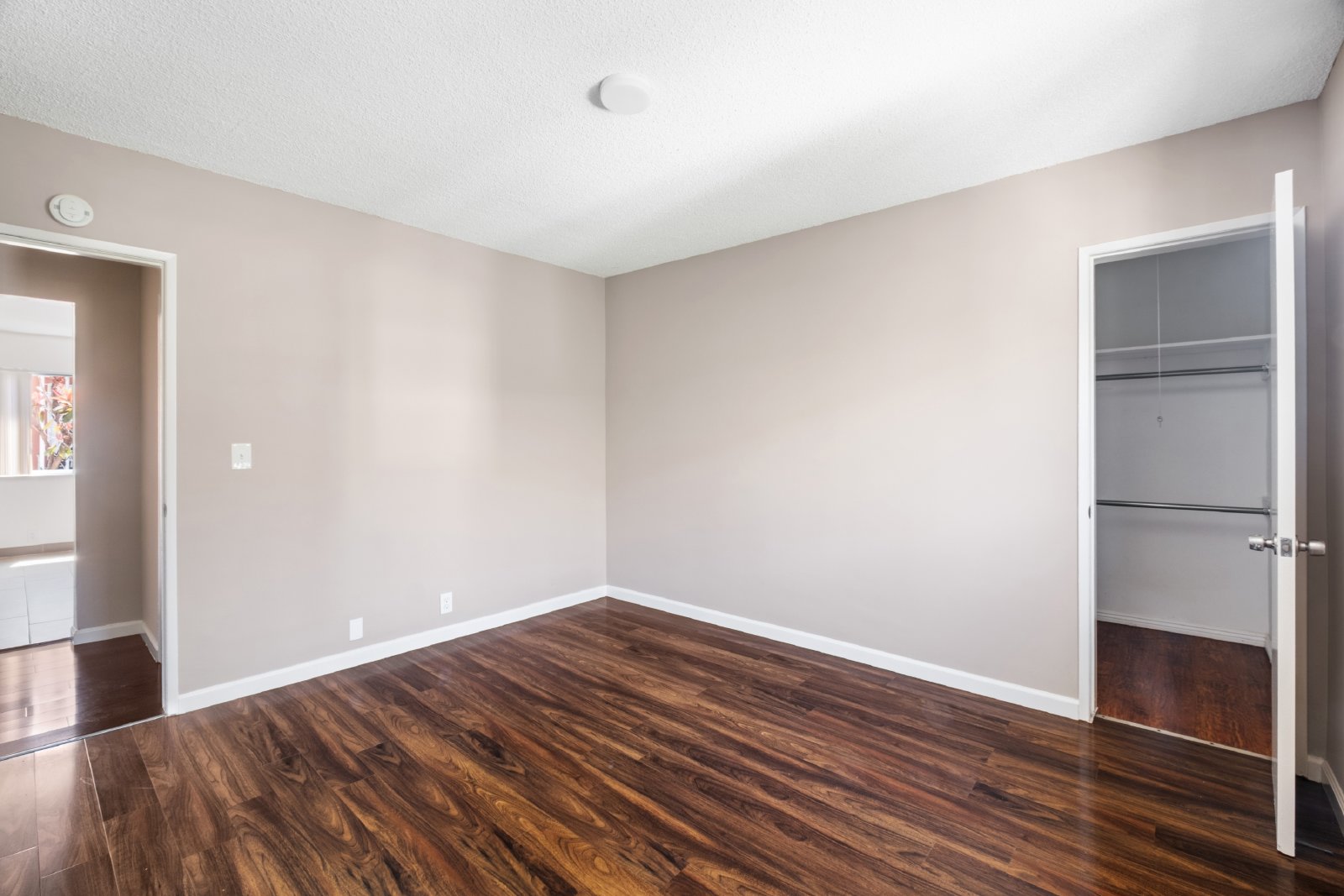 710 East 6th Street - 6 property image