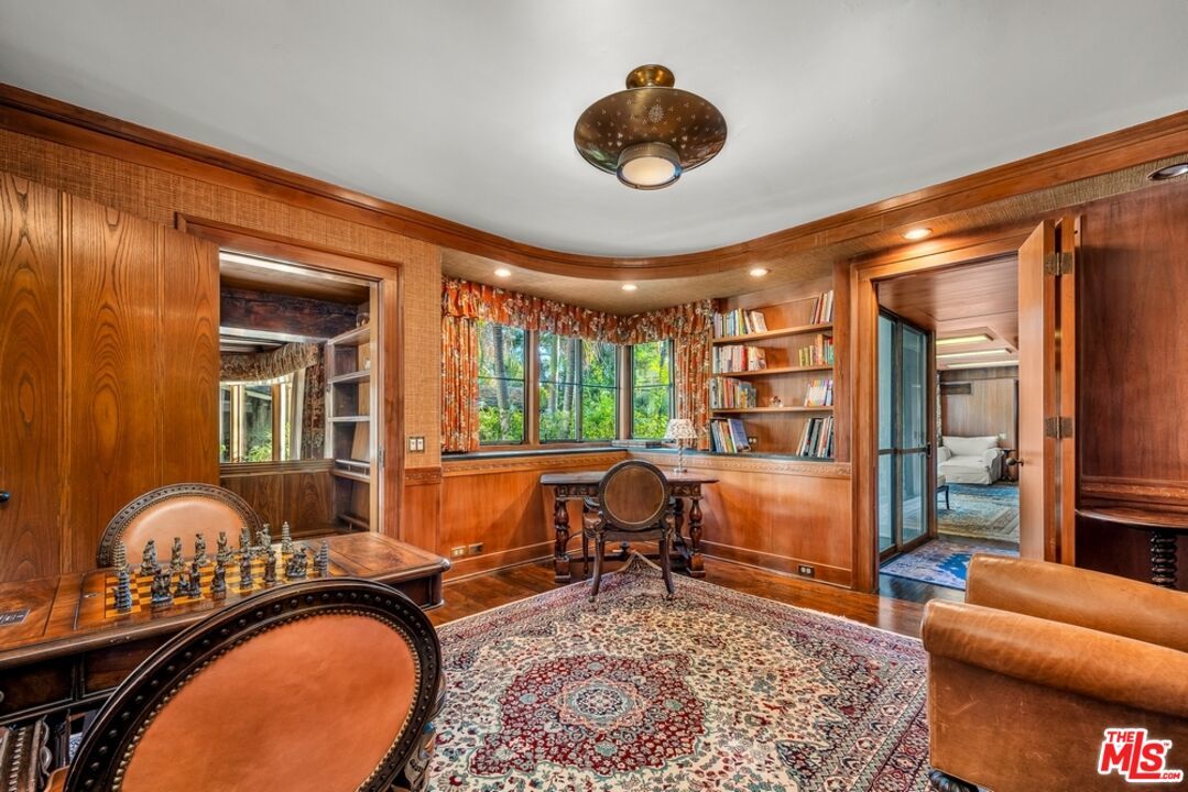 829 Whittier Drive - 1 property image