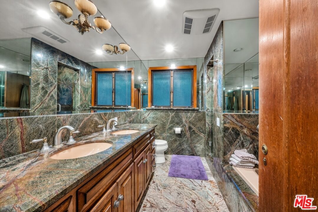829 Whittier Drive - 1 property image