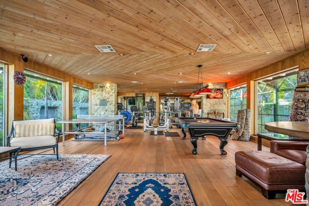 829 Whittier Drive - 1 property image