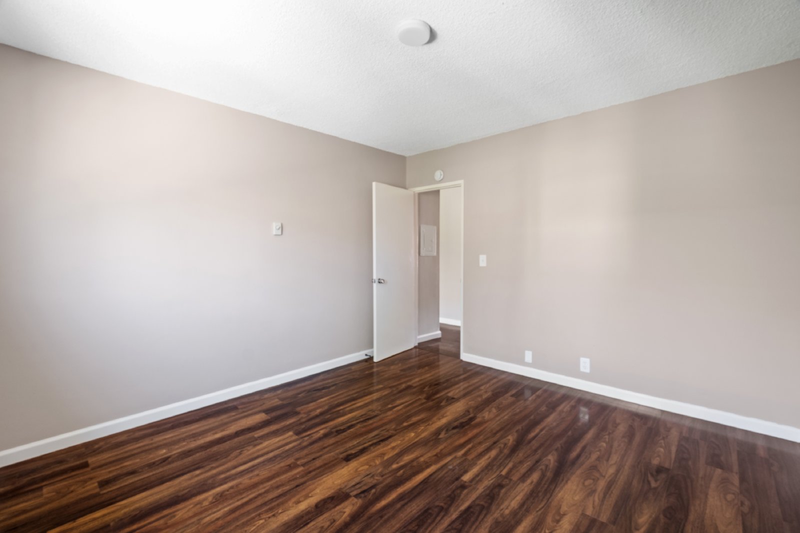 710 East 6th Street - 6 property image