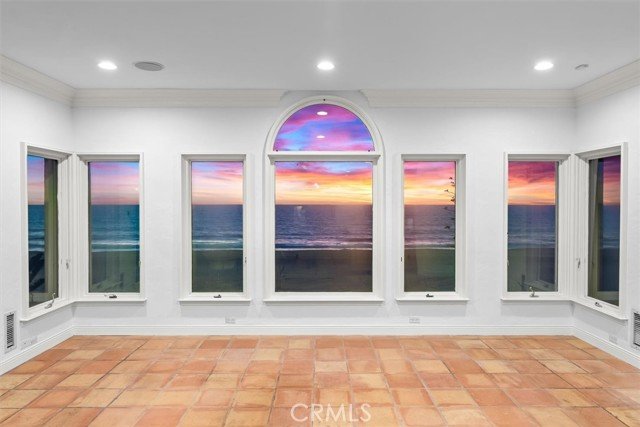 1500 North The Strand - 1 property image