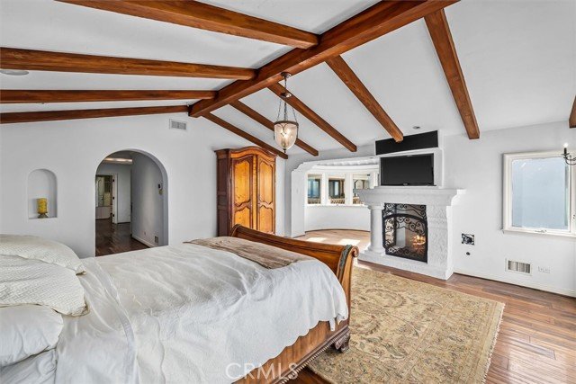 1500 North The Strand - 1 property image
