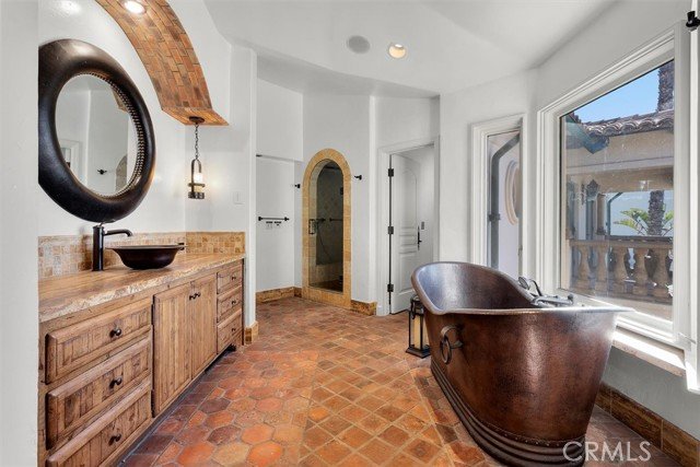 1500 North The Strand - 1 property image