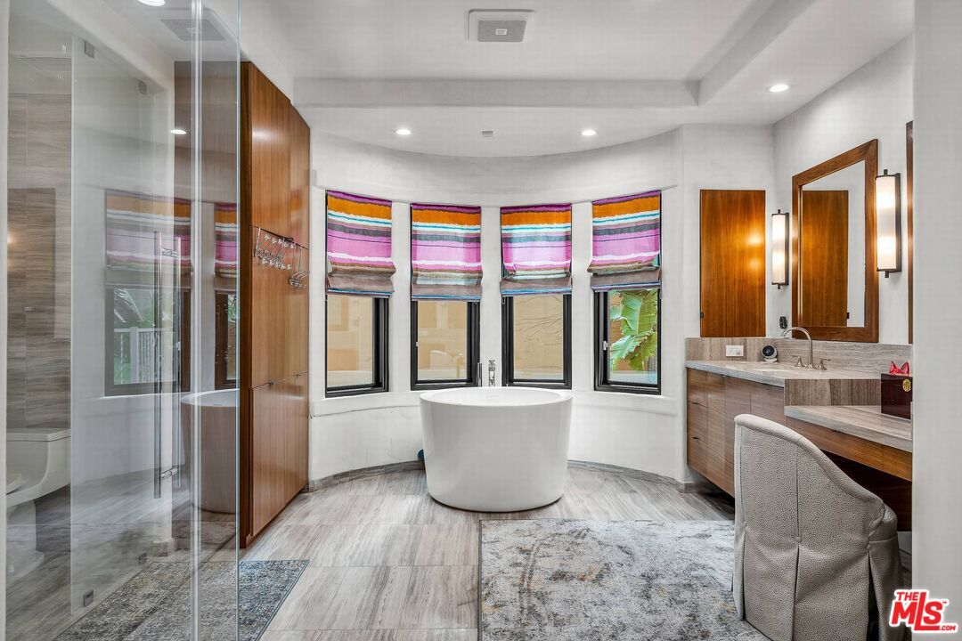 3110 Benedict Canyon Drive - 1 property image