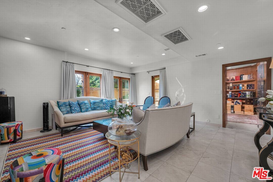 3110 Benedict Canyon Drive - 1 property image