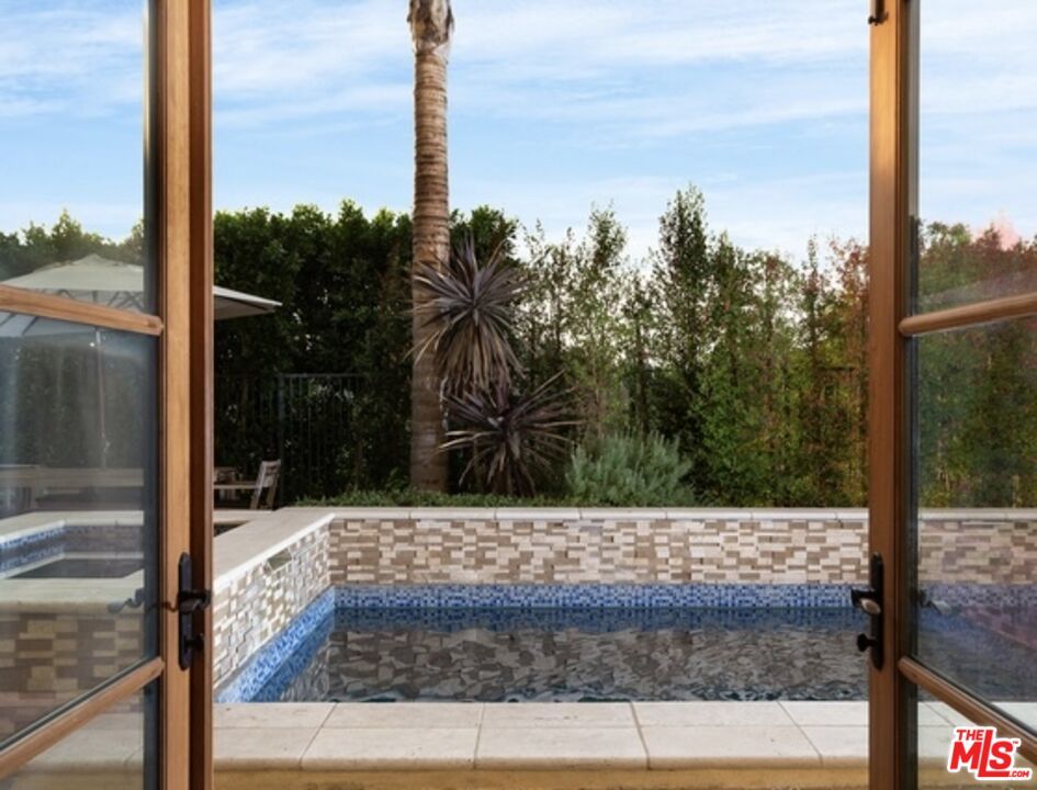 3110 Benedict Canyon Drive - 1 property image