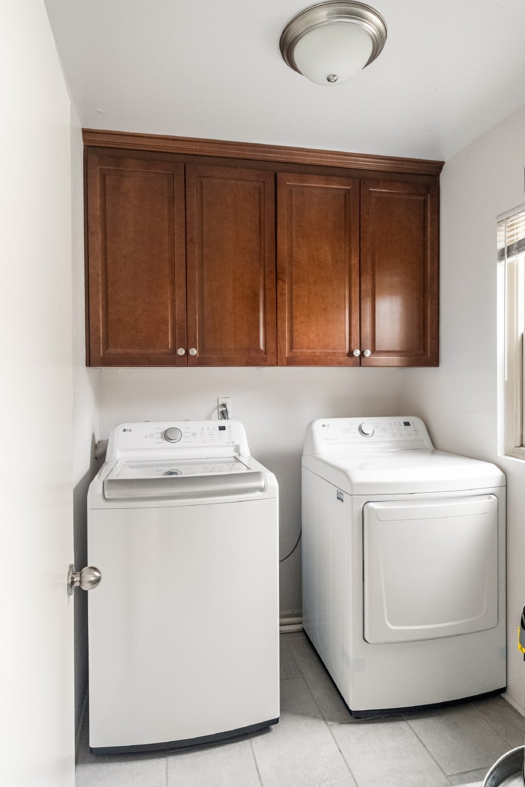 11260 Overland Avenue - 1 property image