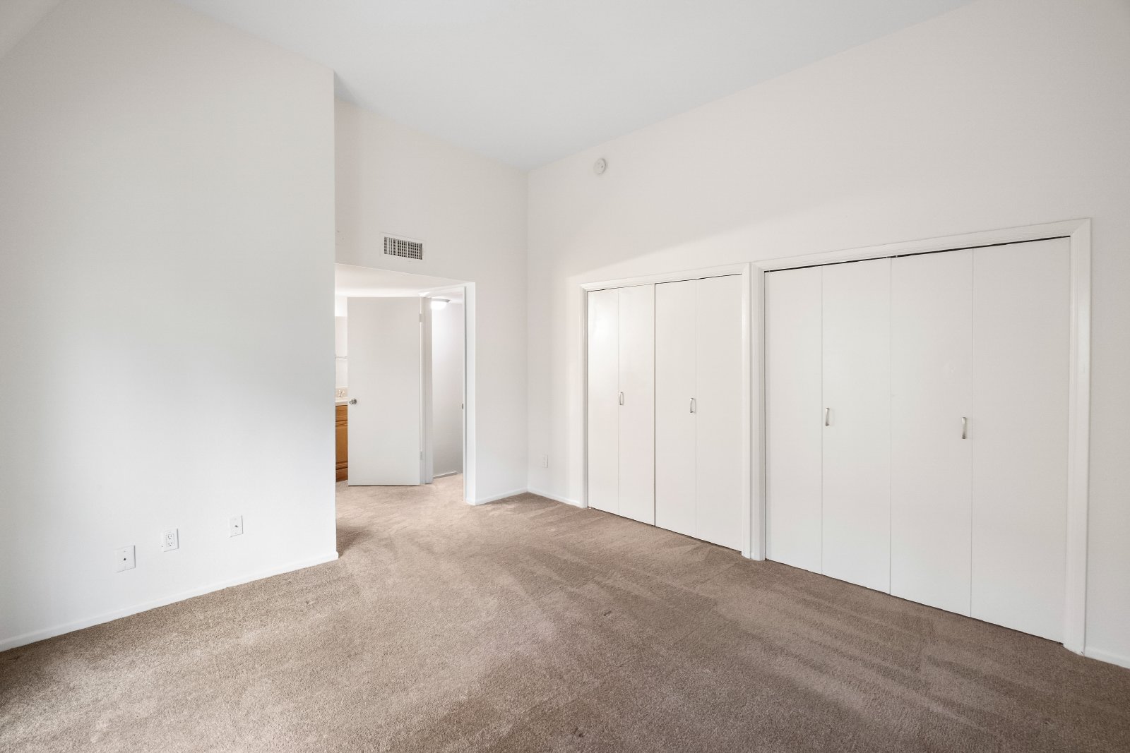 11260 Overland Avenue - 1 property image