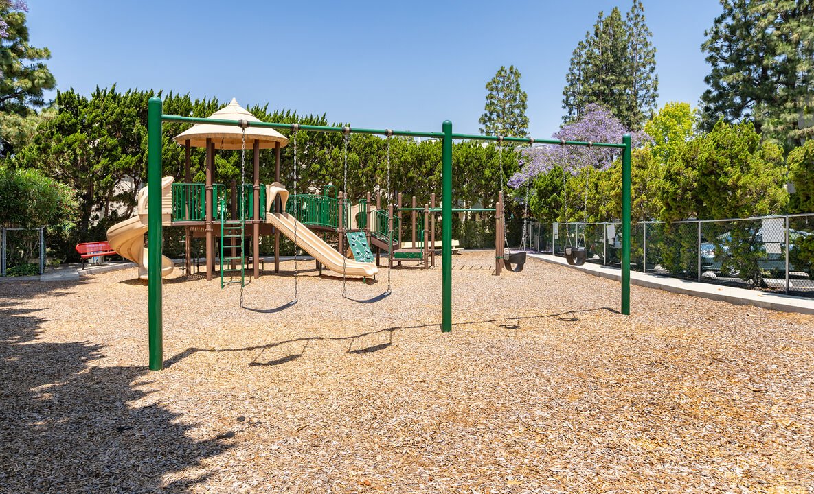 11260 Overland Avenue - 1 property image