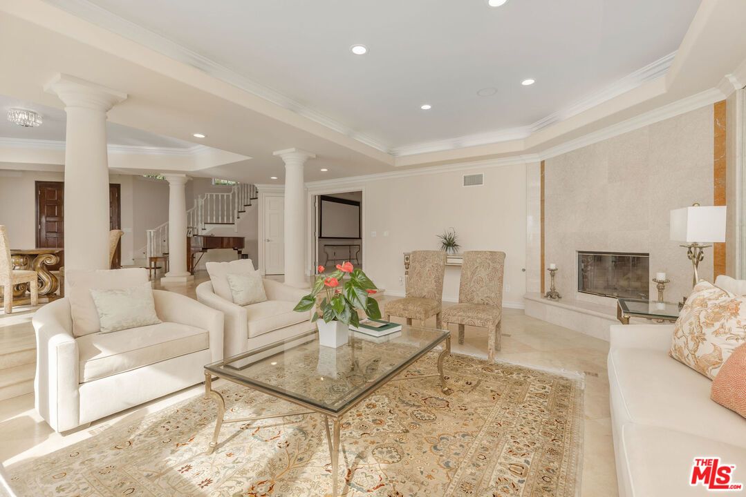 1922 Bel Air Road - 1 property image