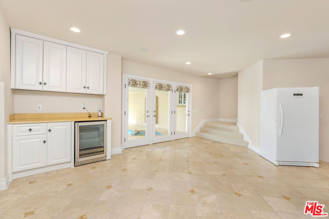 1922 Bel Air Road - 1 property image